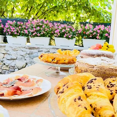 La Bella Alojamento de Acomodação e Pequeno-almoço 3*